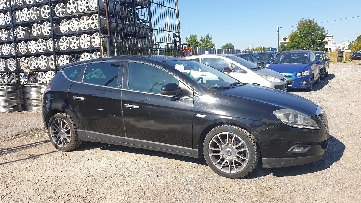 Lancia Delta 1.6M-jet automatica, снимка 1