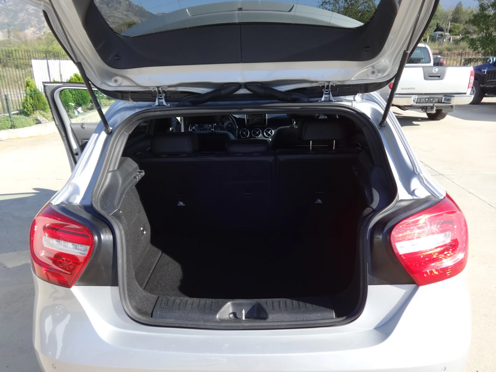 Mercedes-Benz A 180 1.6i | Mobile.bg — изображение 15