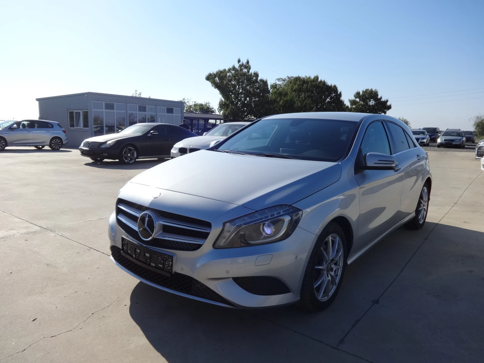 Mercedes-Benz A 180 1.6i - [1] 