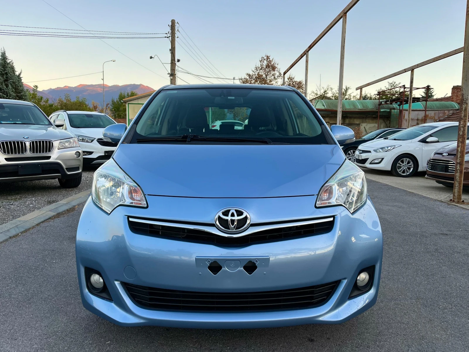 Toyota Verso S 1.33 vvt-i / automatic  - изображение 2