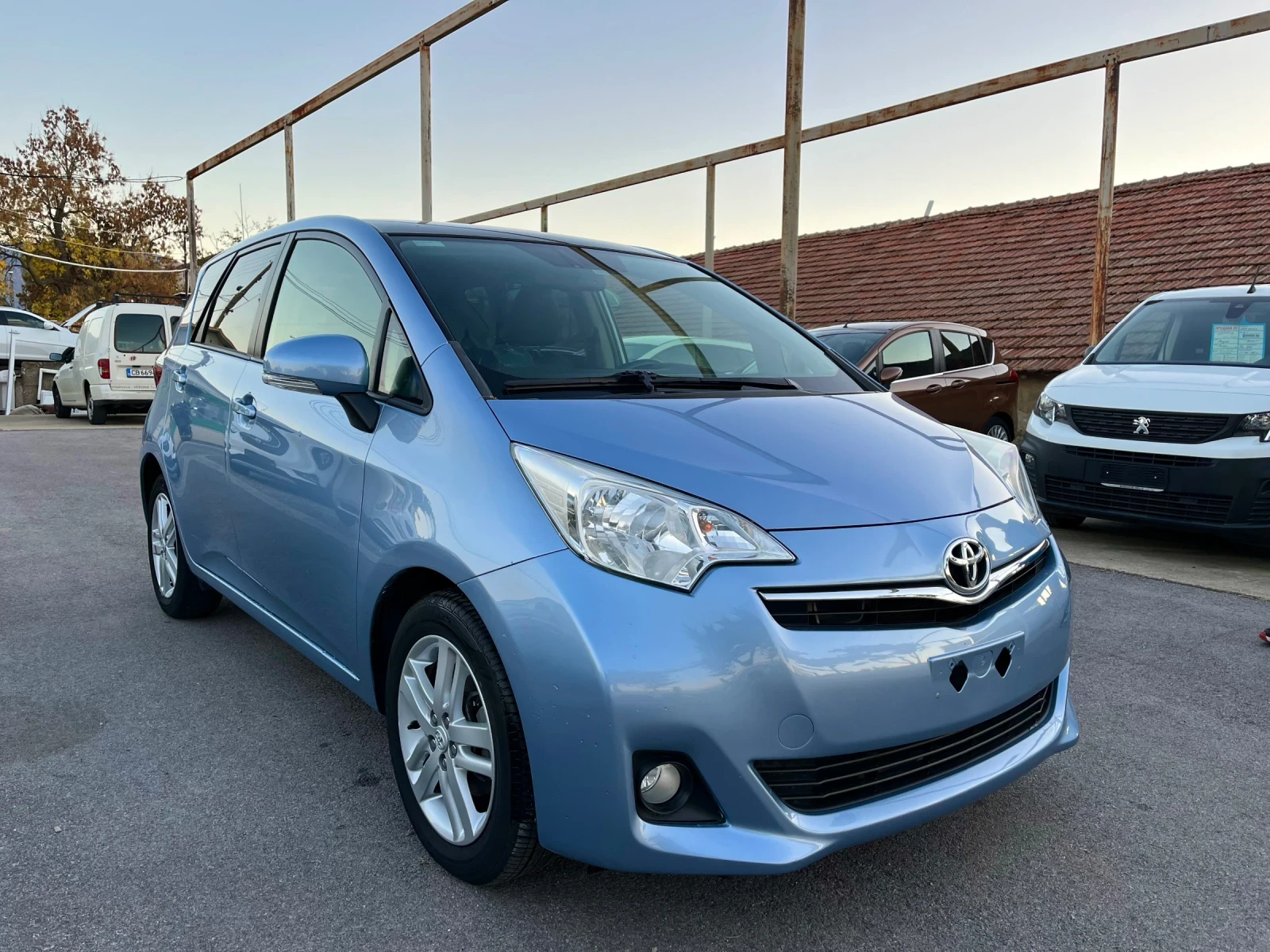 Toyota Verso S 1.33 vvt-i / automatic  - изображение 3