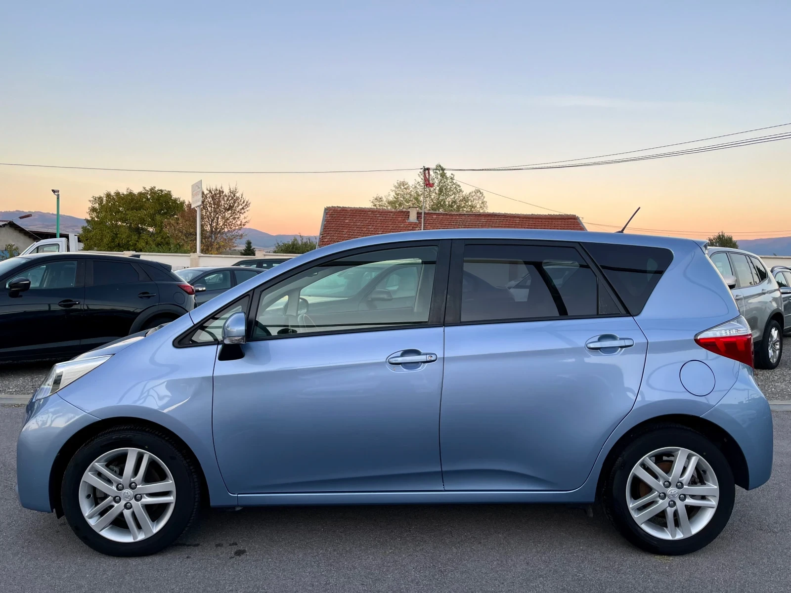 Toyota Verso S 1.33 vvt-i / automatic  - изображение 6