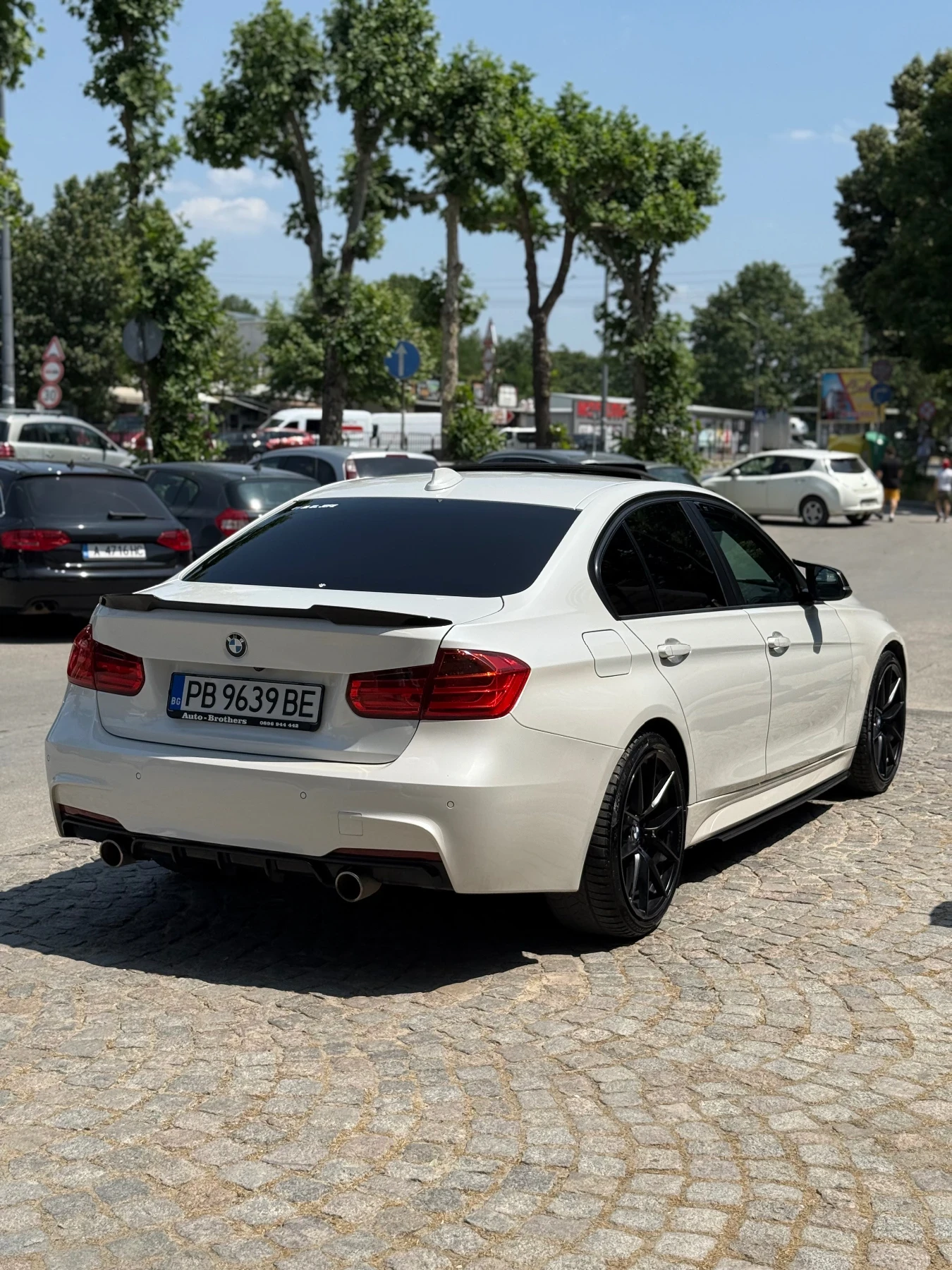 BMW 330 M-Tech / 19zoll / 258hp / Navi / 8ZF / Sunroof - изображение 5