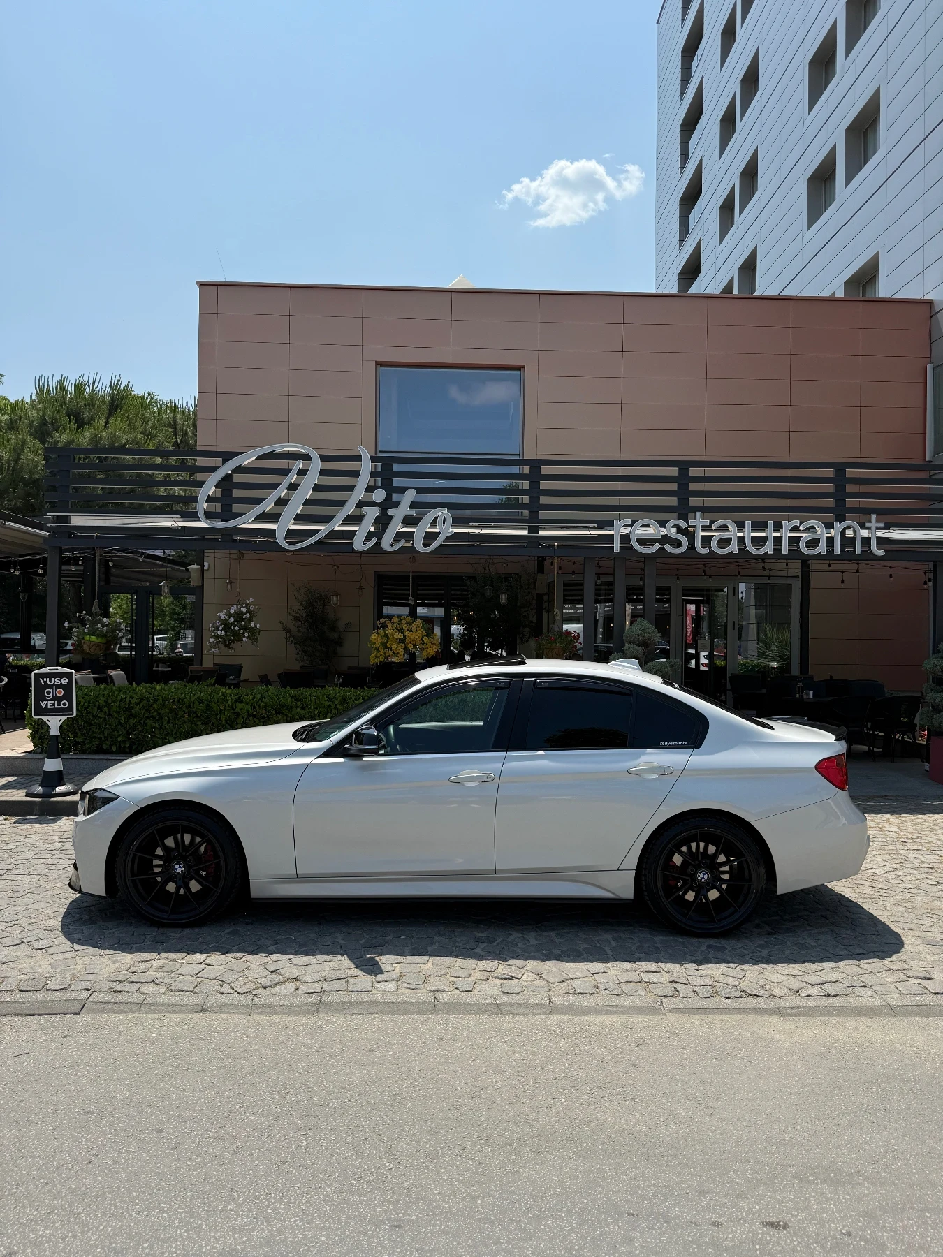 BMW 330 M-Tech / 19zoll / 258hp / Navi / 8ZF / Sunroof - изображение 7