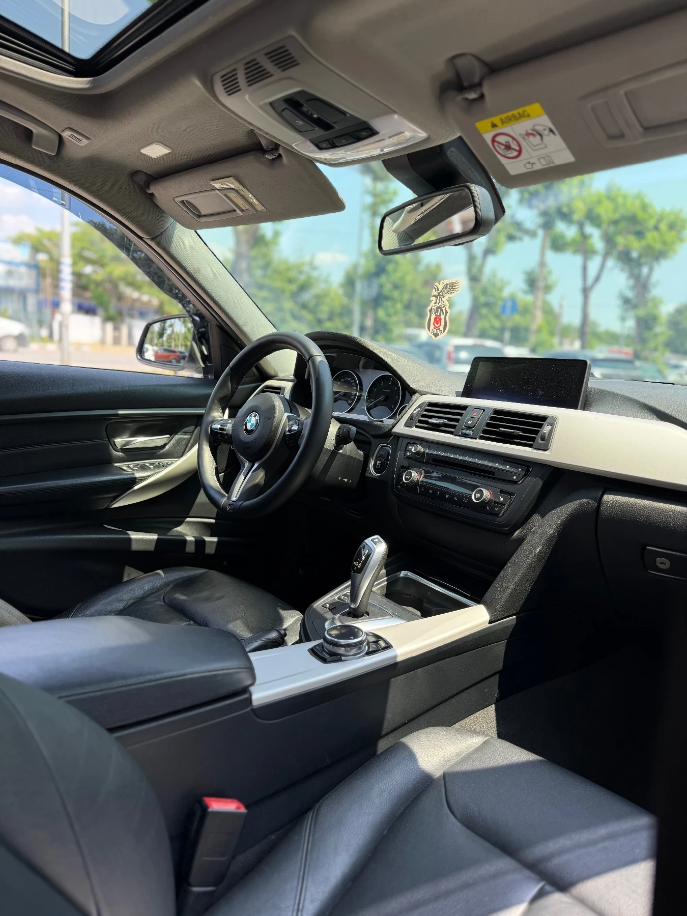 BMW 330 M-Tech / 19zoll / 258hp / Navi / 8ZF / Sunroof - изображение 9