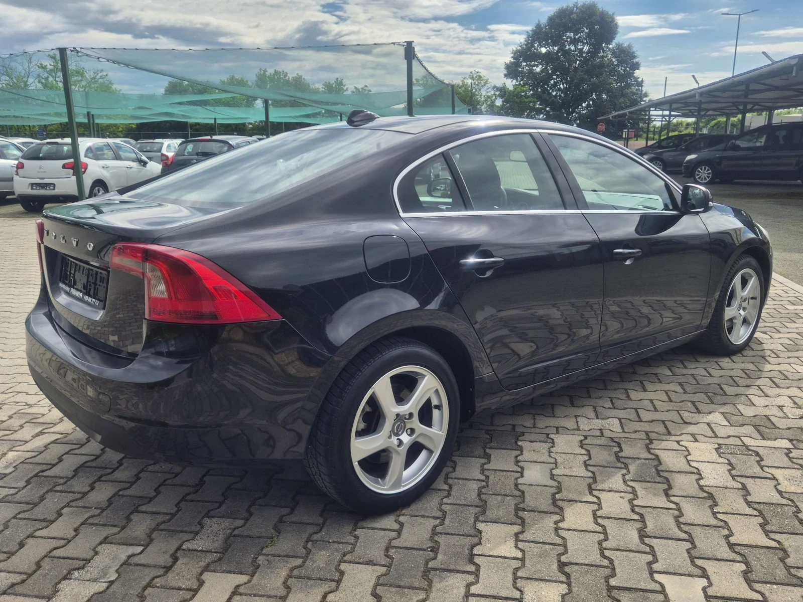 Volvo S60 2.0дизел 163к.с. - изображение 7