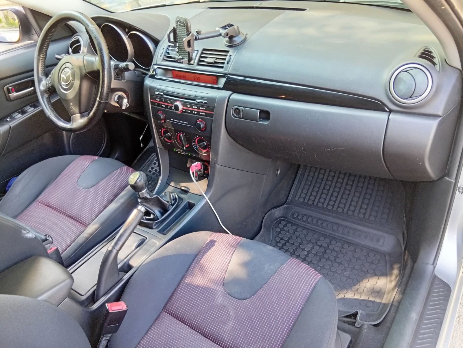 Mazda 3  - изображение 8