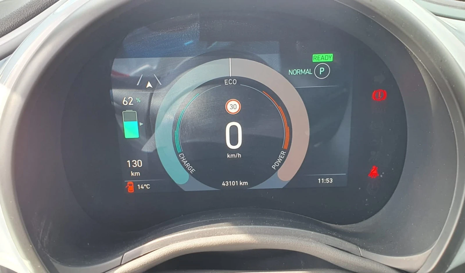 Fiat 500e ICON 42KW LONG RANGE, снимка 12 - Автомобили и джипове - 53761284