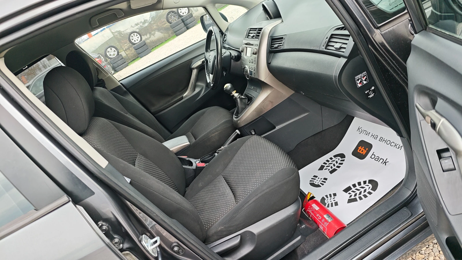 Toyota Verso ВСИЧКО ПЛАТЕНО/ОБСЛУЖЕН/РЕЙЛИНГ/ТЕГЛИЧ/KEYLESS_GO, снимка 11 - Автомобили и джипове - 53934371