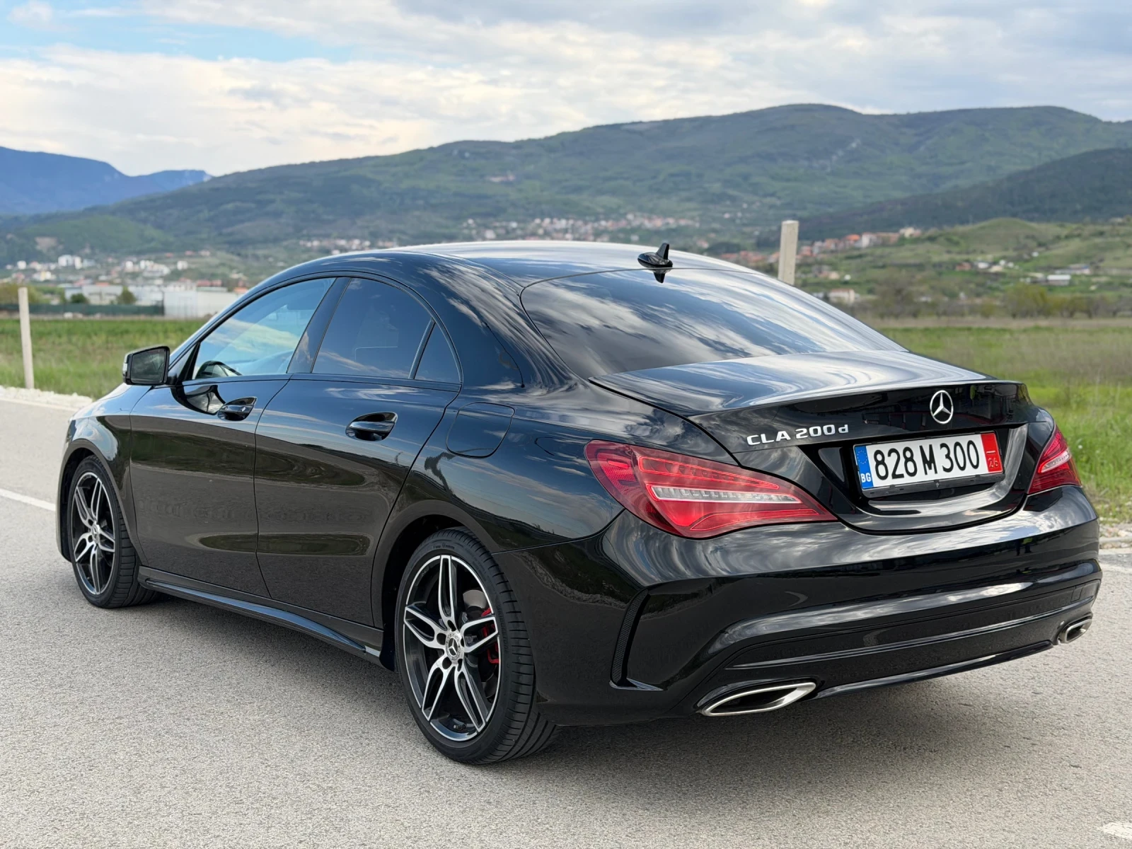 Mercedes-Benz CLA 200 AMG , снимка 3 - Автомобили и джипове - 54257698