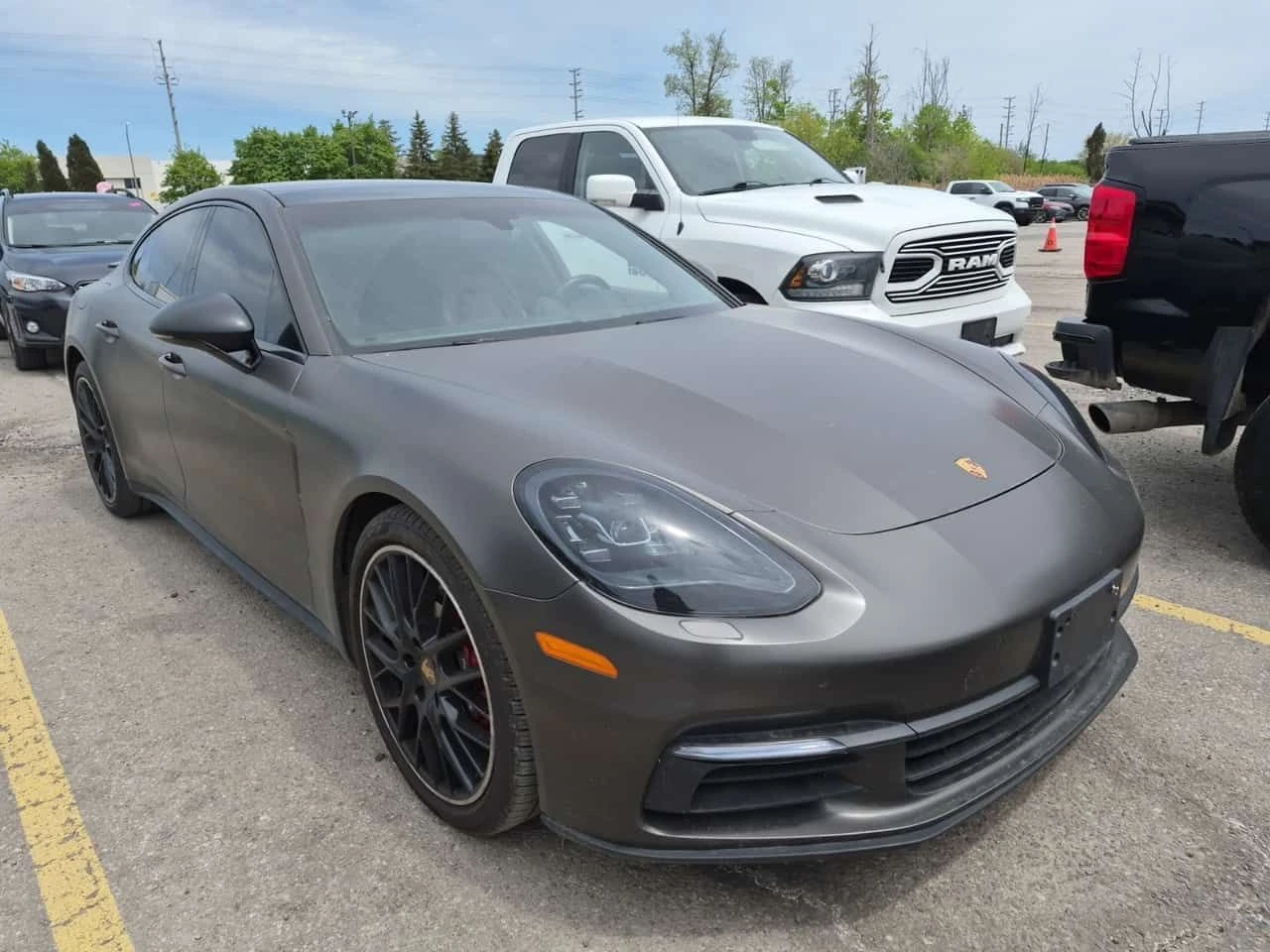 Porsche Panamera * 4 * CARFAX * БЕЗ ПЪРВОНАЧАЛНА ВНОСКА, снимка 2 - Автомобили и джипове - 54813978