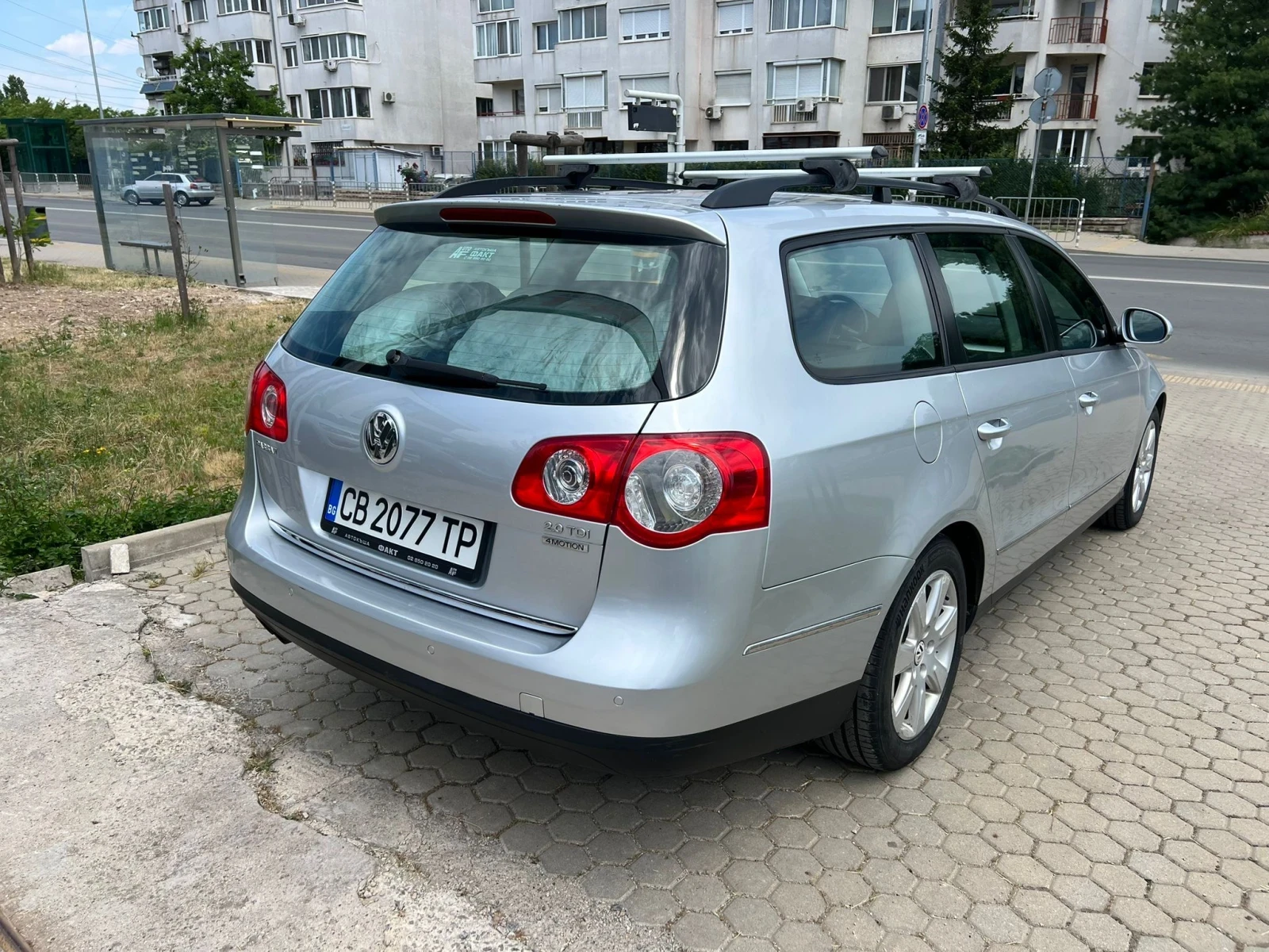 VW Passat 2.0TDi/4x4/NAVI, снимка 4 - Автомобили и джипове - 55012667