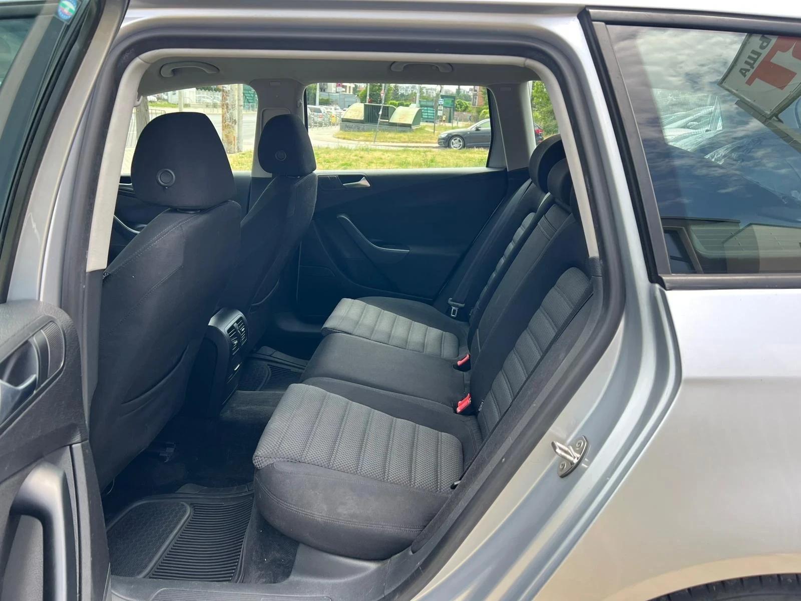 VW Passat 2.0TDi/4x4/NAVI, снимка 12 - Автомобили и джипове - 55012667