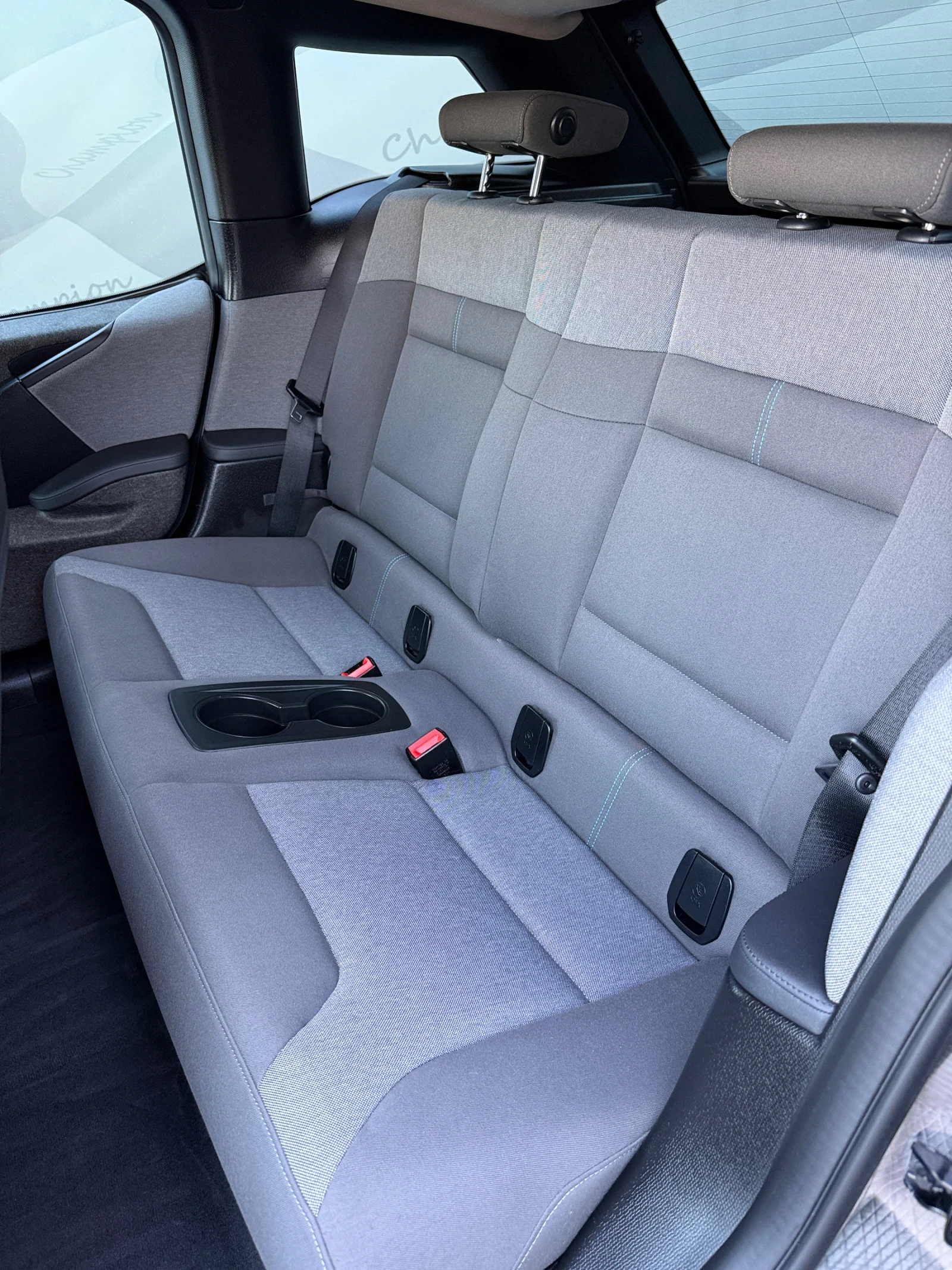 BMW i3, снимка 12 - Автомобили и джипове - 55125130
