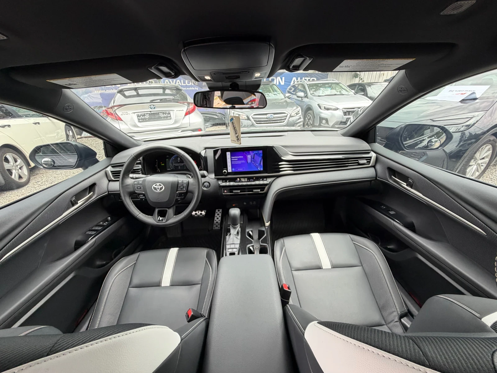 Toyota Camry SE HEV, снимка 11 - Автомобили и джипове - 55138792