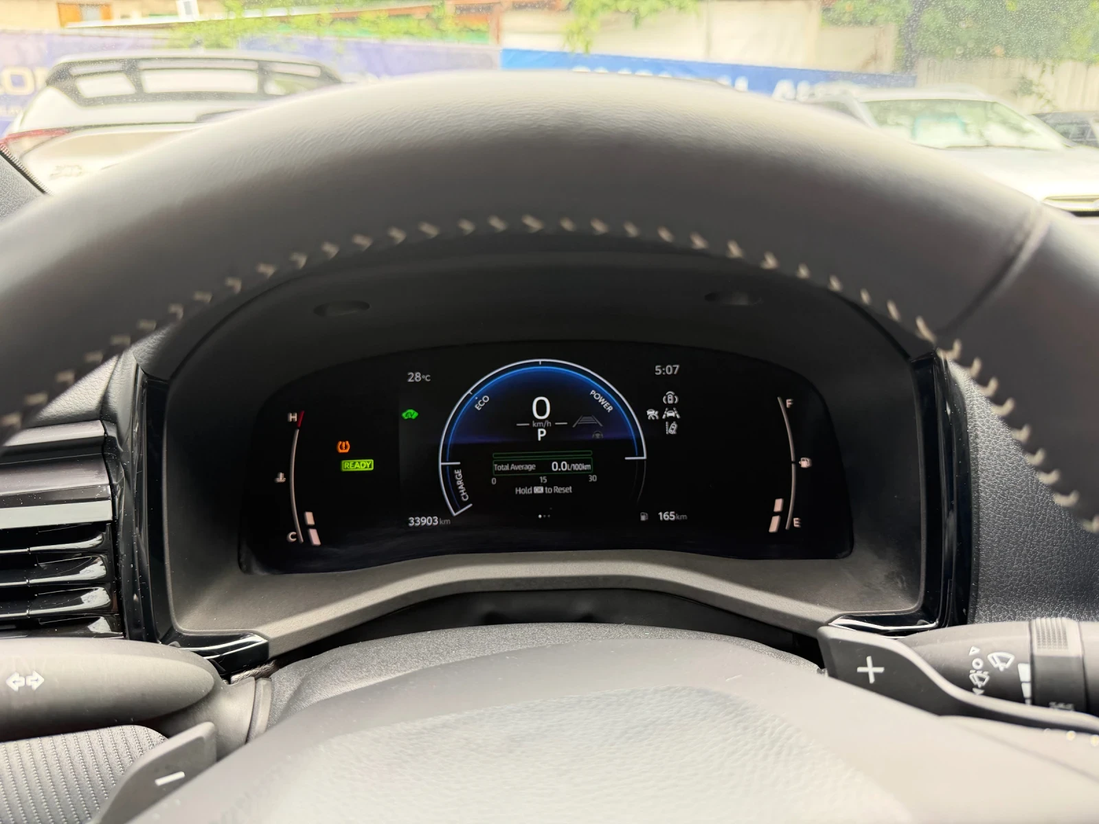 Toyota Camry SE HEV, снимка 17 - Автомобили и джипове - 55138792