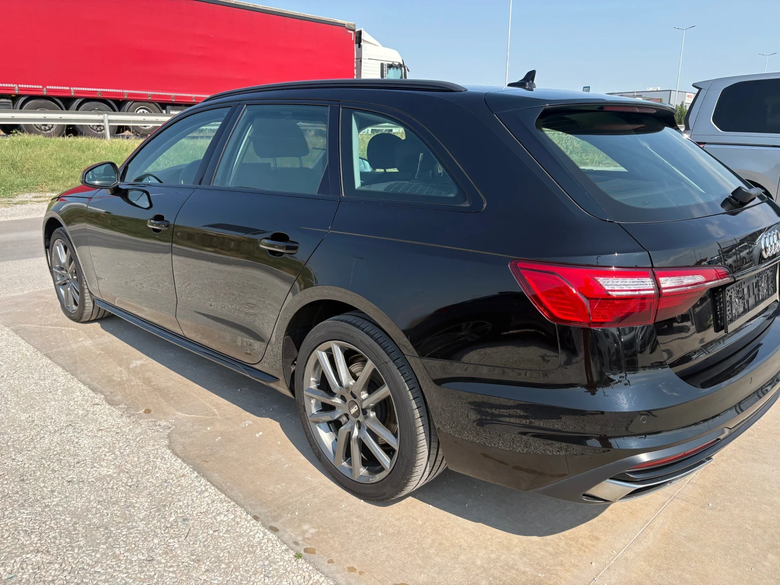 Audi A4 A4 Avant 40 TFSI ADVANCED S-Tronic, снимка 7 - Автомобили и джипове - 55351527