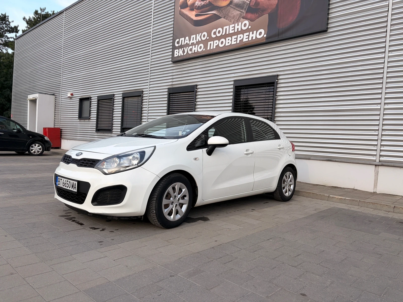 Kia Rio, снимка 6 - Автомобили и джипове - 55367841