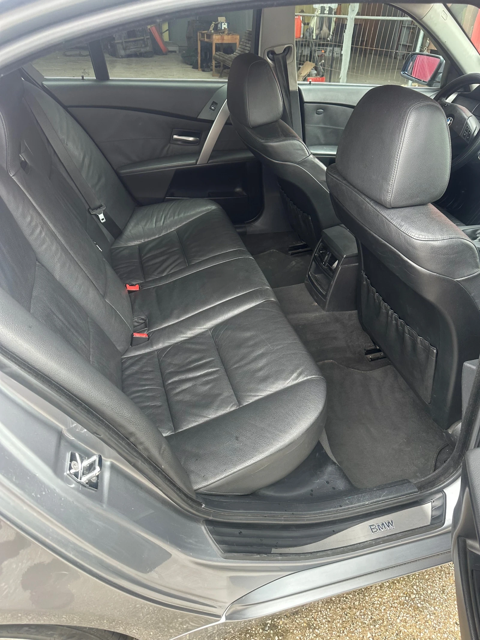 BMW 520, снимка 8 - Автомобили и джипове - 55670055