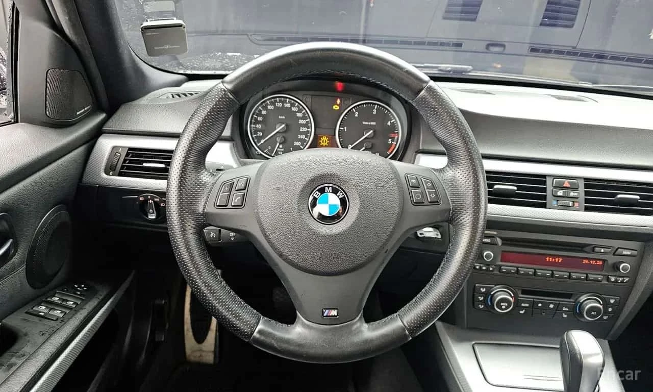 BMW 320 * 320d Sedan M Sport * ЦЕНА ДО БГ, снимка 13 - Автомобили и джипове - 55738343