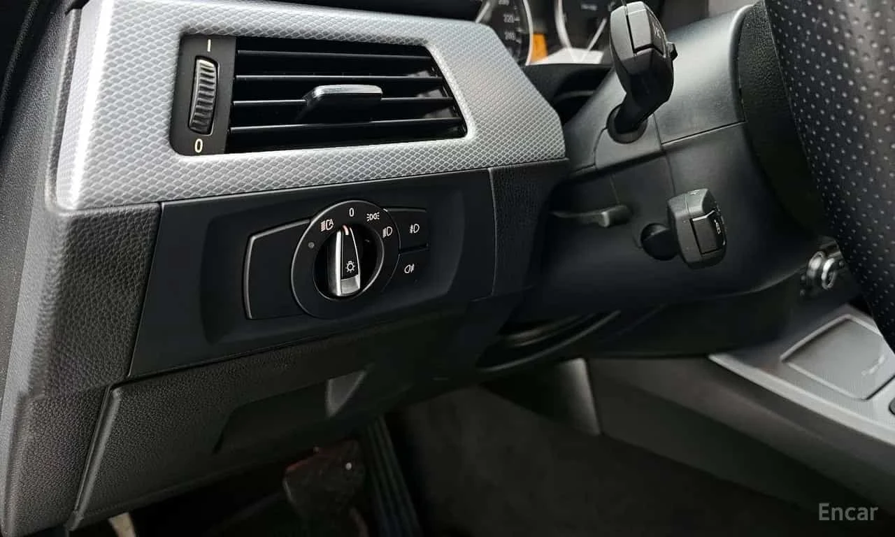 BMW 320 * 320d Sedan M Sport * ЦЕНА ДО БГ, снимка 15 - Автомобили и джипове - 55738343