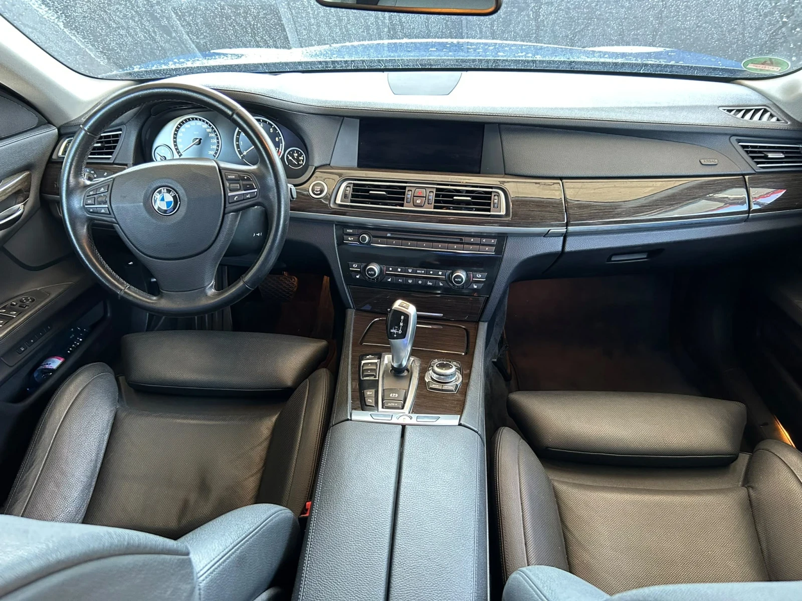 BMW 750 LI, снимка 2 - Автомобили и джипове - 55740802