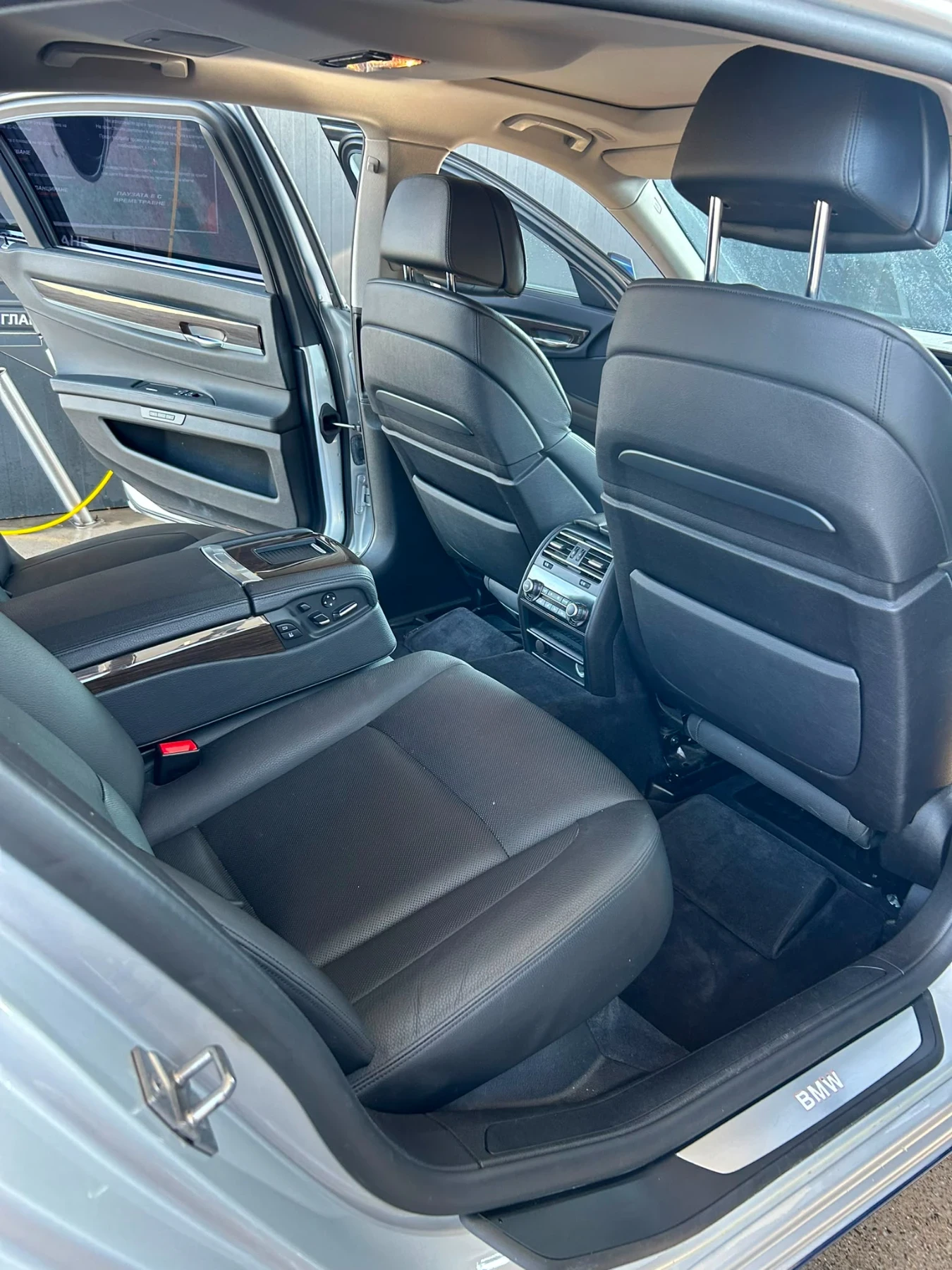 BMW 750 LI, снимка 8 - Автомобили и джипове - 55740802