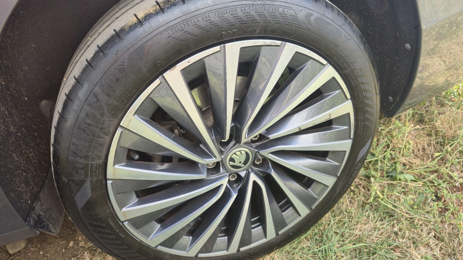 Skoda Superb, снимка 14 - Автомобили и джипове - 55808956