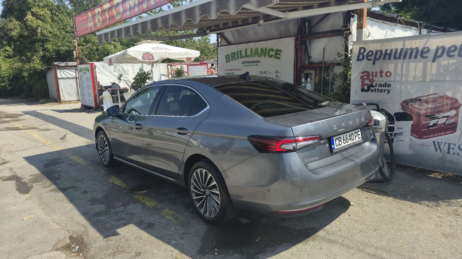 Skoda Superb, снимка 3 - Автомобили и джипове - 55808956