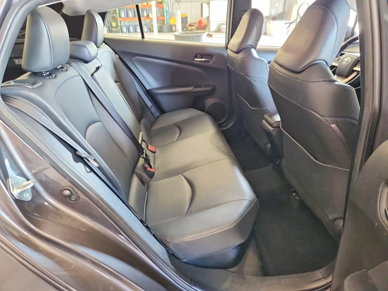 Toyota Prius 1.8l Four Touring, снимка 10 - Автомобили и джипове - 56145315