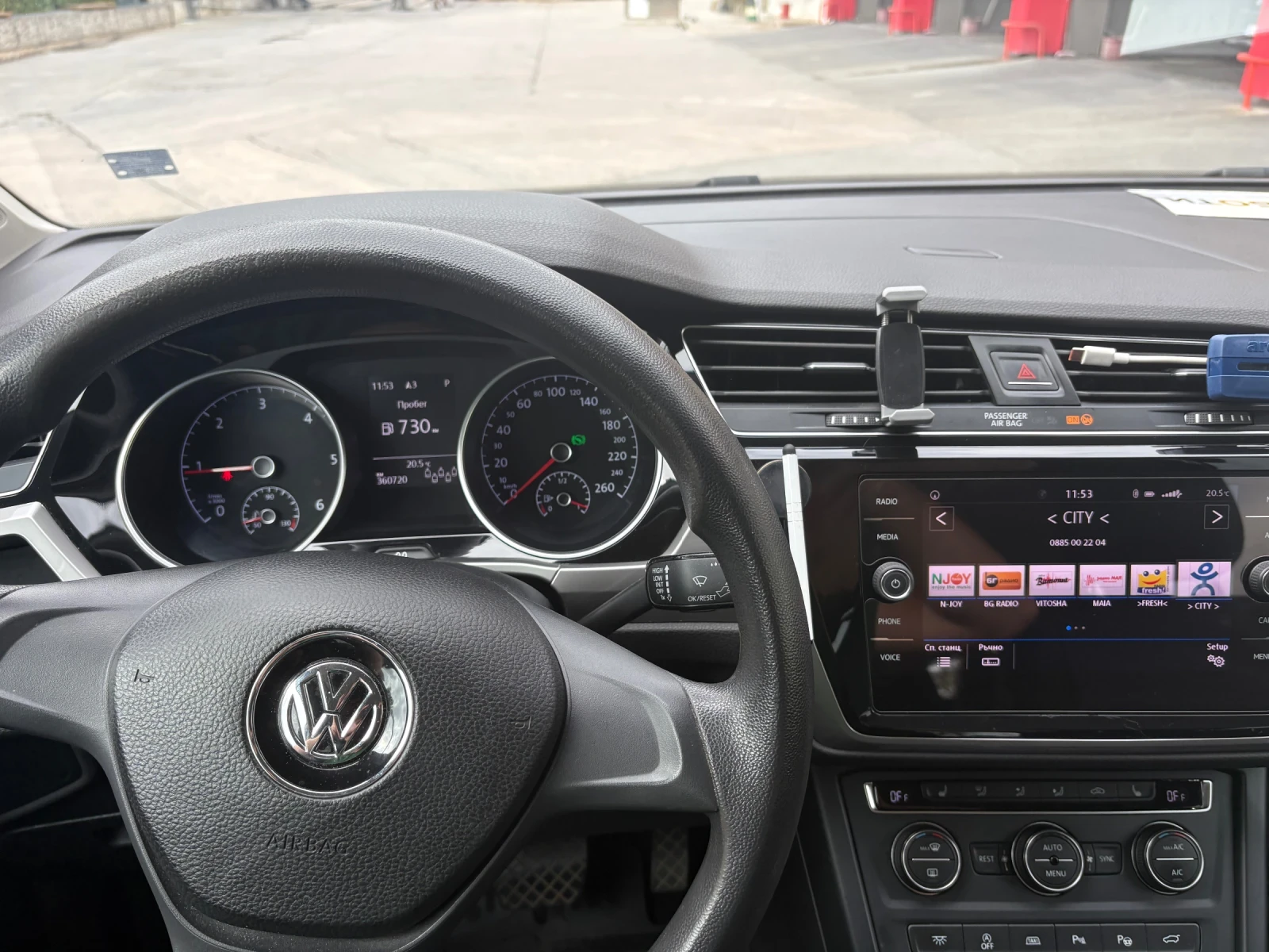 VW Touran 2.0 115hp, снимка 6 - Автомобили и джипове - 56232998