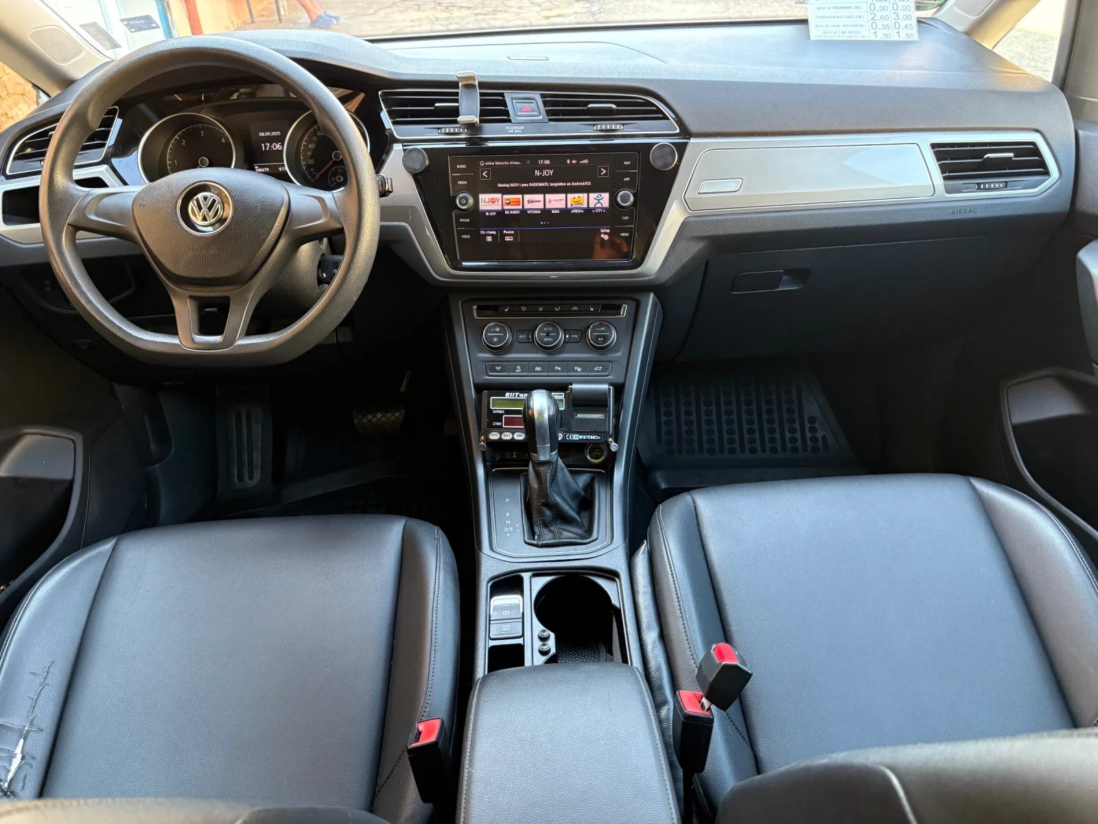 VW Touran 2.0 115hp, снимка 7 - Автомобили и джипове - 56232998