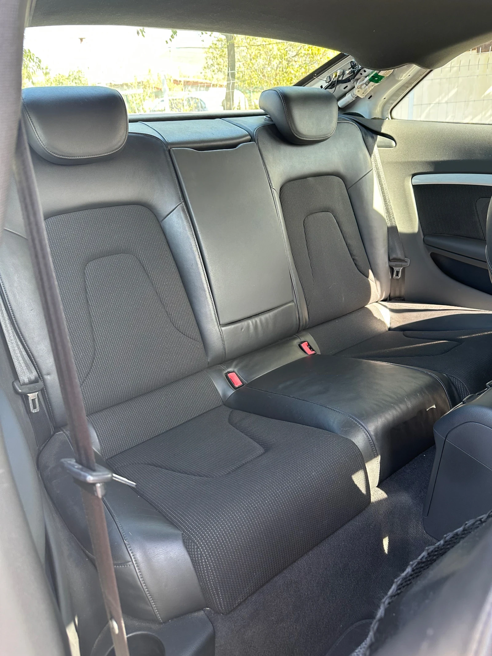 Audi A5 2.0TFSI, снимка 10 - Автомобили и джипове - 56372707