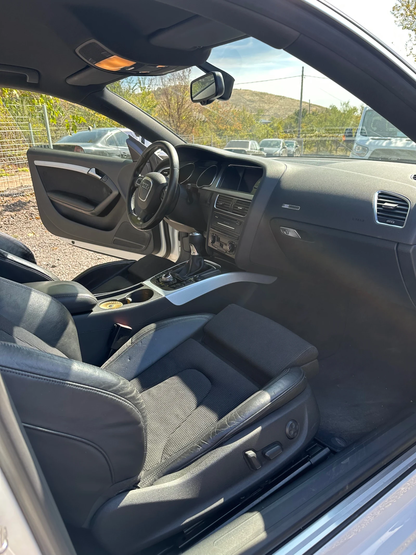 Audi A5 2.0TFSI, снимка 8 - Автомобили и джипове - 56372707