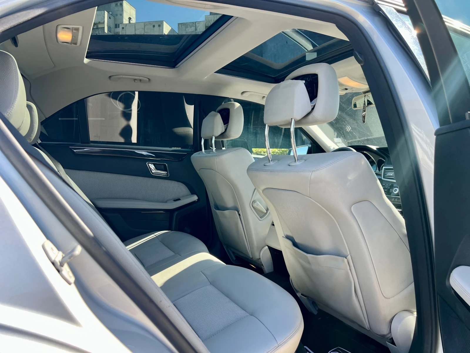 Mercedes-Benz E 220 ��������* AVANGARD* �������* AMGline* Harman/Kardo | Mobile.bg � ����������� 12