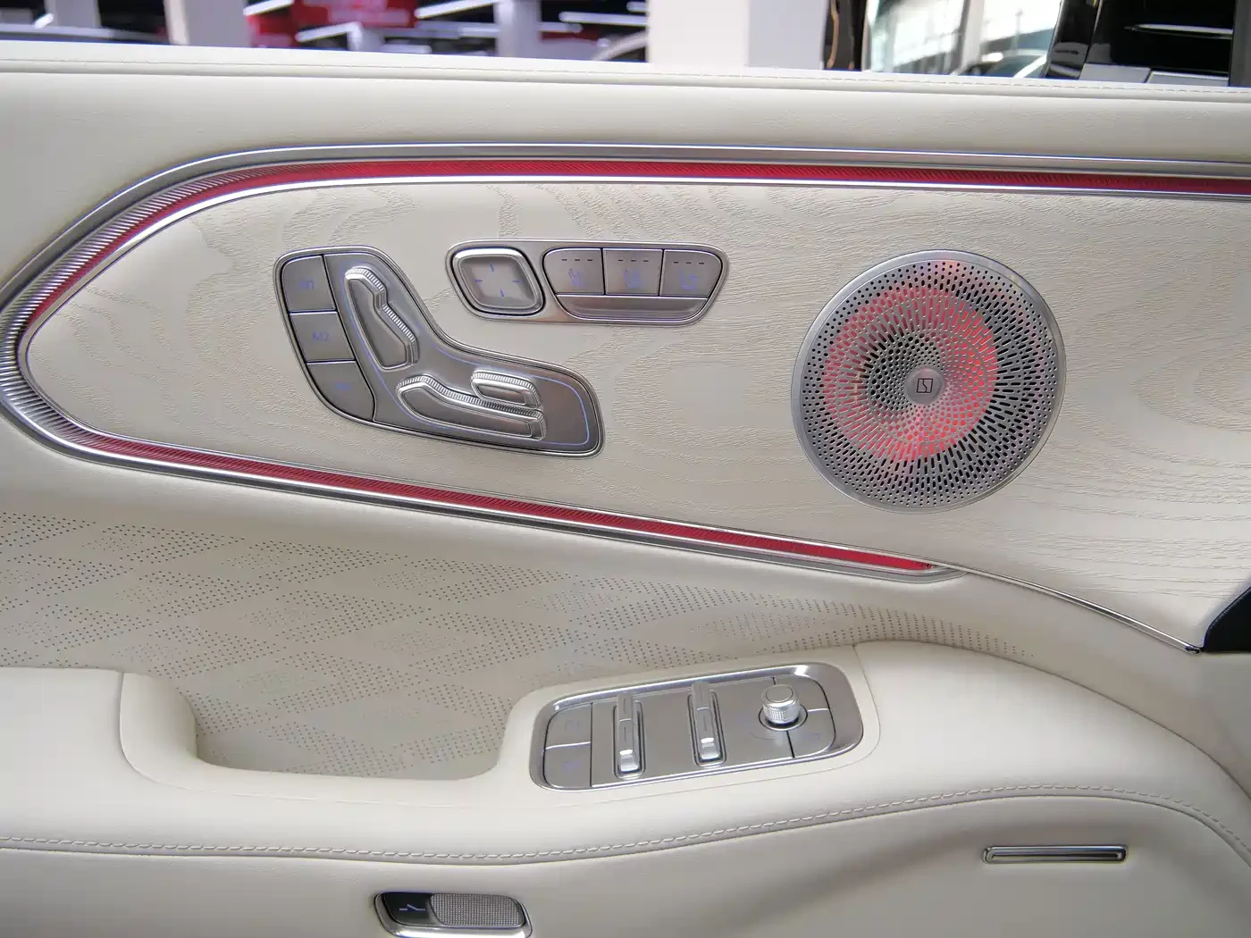 Zeekr Luxury 8X* 2026* ����� ���* 898 HP* �����* �����* 360* AC | Mobile.bg � ����������� 13