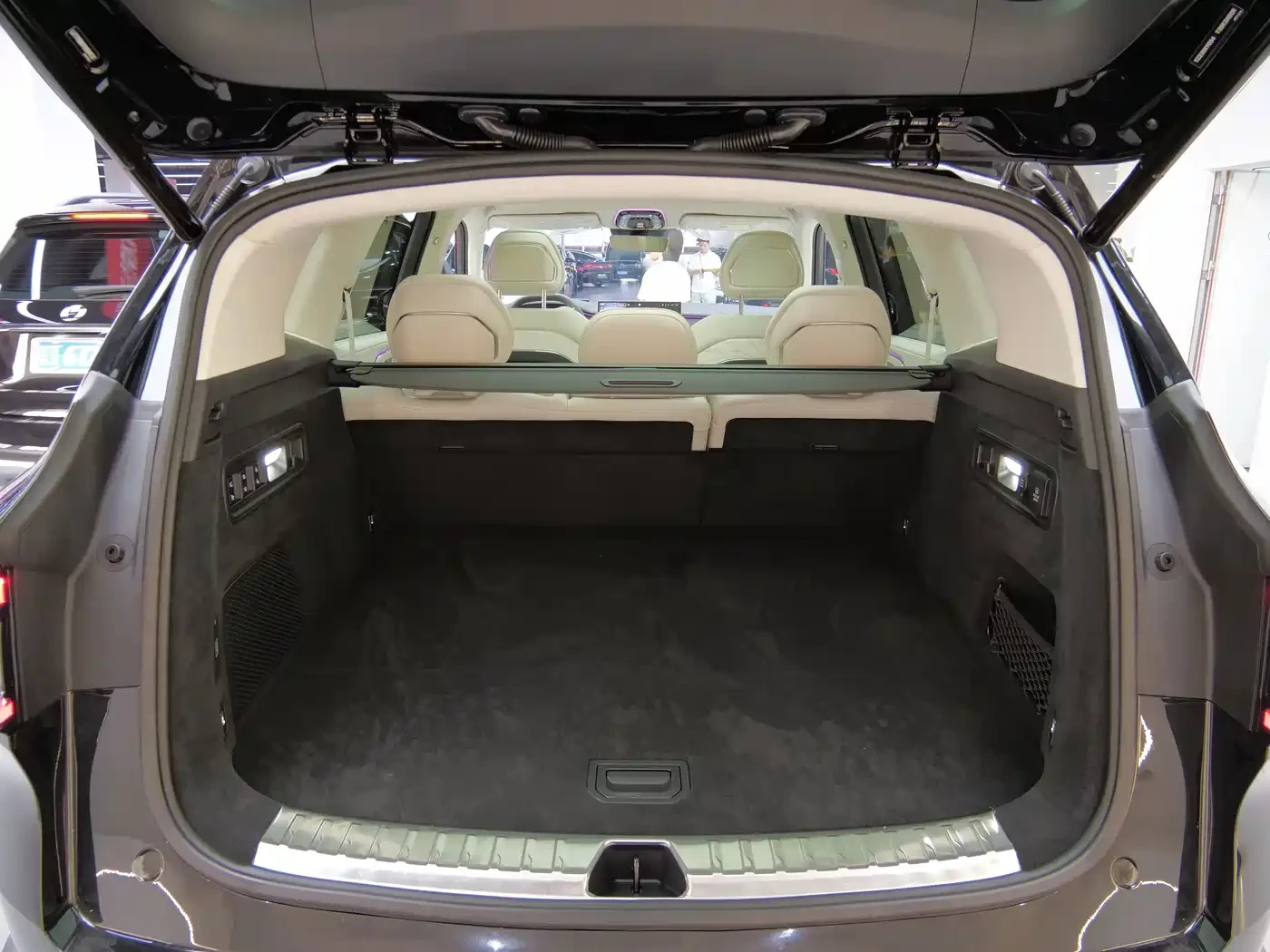 Zeekr Luxury 8X* 2026* ����� ���* 898 HP* �����* �����* 360* AC | Mobile.bg � ����������� 16