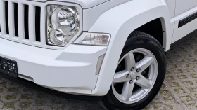 Jeep Cherokee 4X4 РЕАЛ КМ ИЗКЛЮЧИТЕЛНО СЕРВИ КНИЖК УНИКТ ОБСЛУЖН, снимка 2