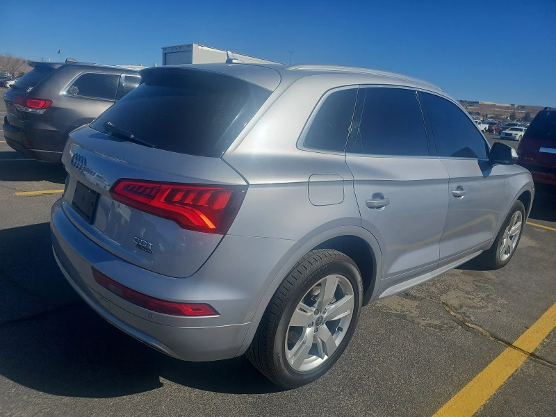 Audi Q5 2.0T* PREMIUM* PLUS* ДИГИТАЛНО* ТАБЛО* BANG* OLUFS, снимка 2 - Автомобили и джипове - 49394493