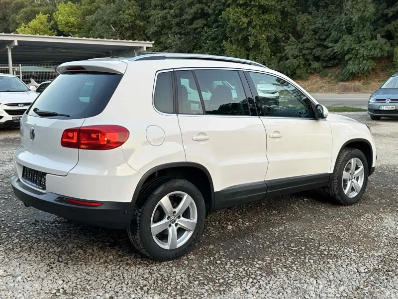 VW Tiguan BENZIN* FACE* LED* PANORAMA, снимка 5 - Автомобили и джипове - 52511944