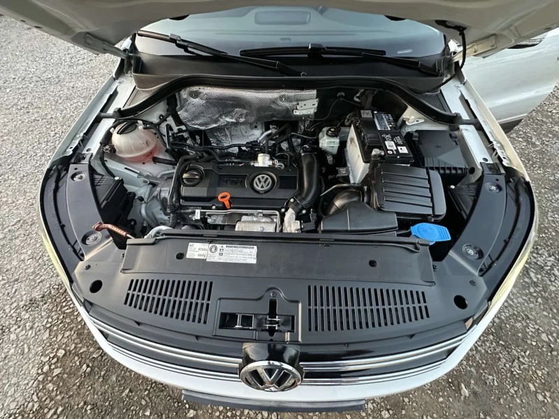 VW Tiguan BENZIN* FACE* LED* PANORAMA, снимка 12 - Автомобили и джипове - 52511944