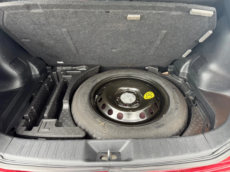 Nissan Juke Tekna Facelift 1.6т/4x4/Автомат/Би ксенон/Keyless, снимка 15 - Автомобили и джипове - 53258707