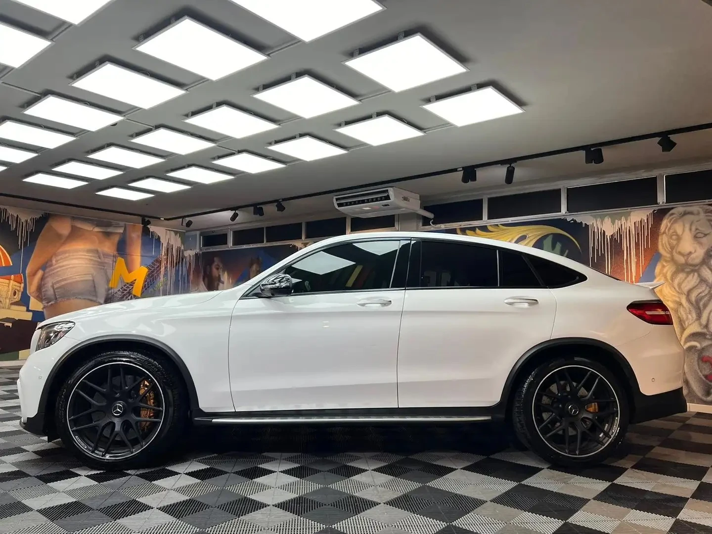 Mercedes-Benz GLC 63 AMG S Coupe 4MATIC - изображение 7