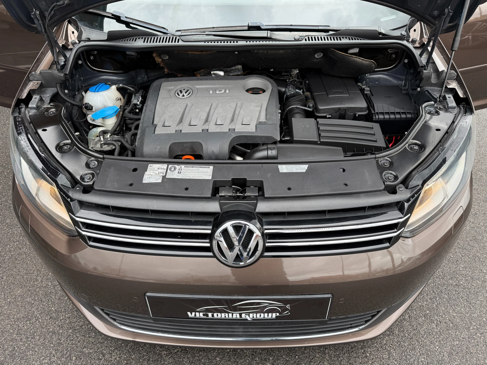 VW Touran 1.6d НОВ ВНОС  - изображение 8
