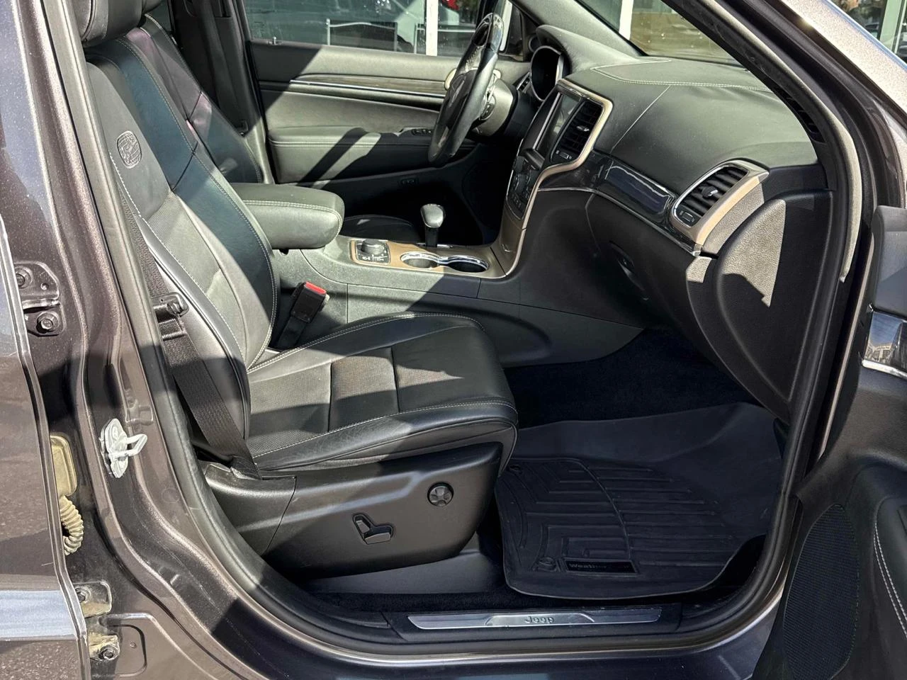 Jeep Grand cherokee Overland* AWD* 3.6* 8ZF* Distr* Въздух* Обдух* Пан - изображение 8