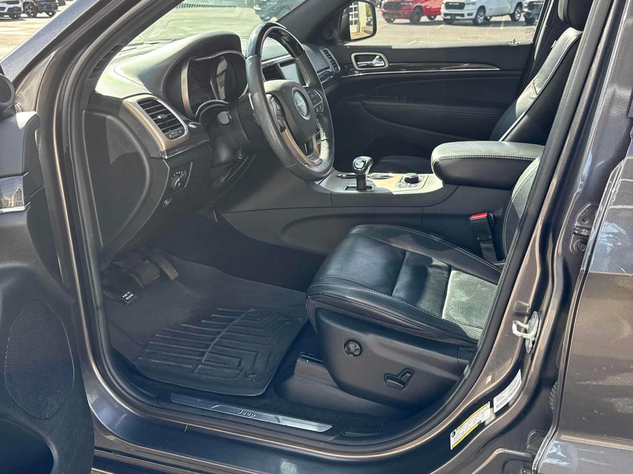 Jeep Grand cherokee Overland* AWD* 3.6* 8ZF* Distr* Въздух* Обдух* Пан - изображение 3