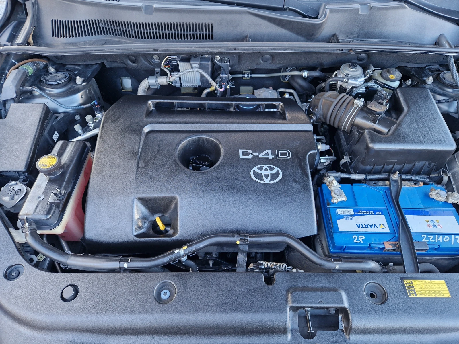 Toyota Rav4 2.2D4d/6ск., снимка 14 - Автомобили и джипове - 53824547