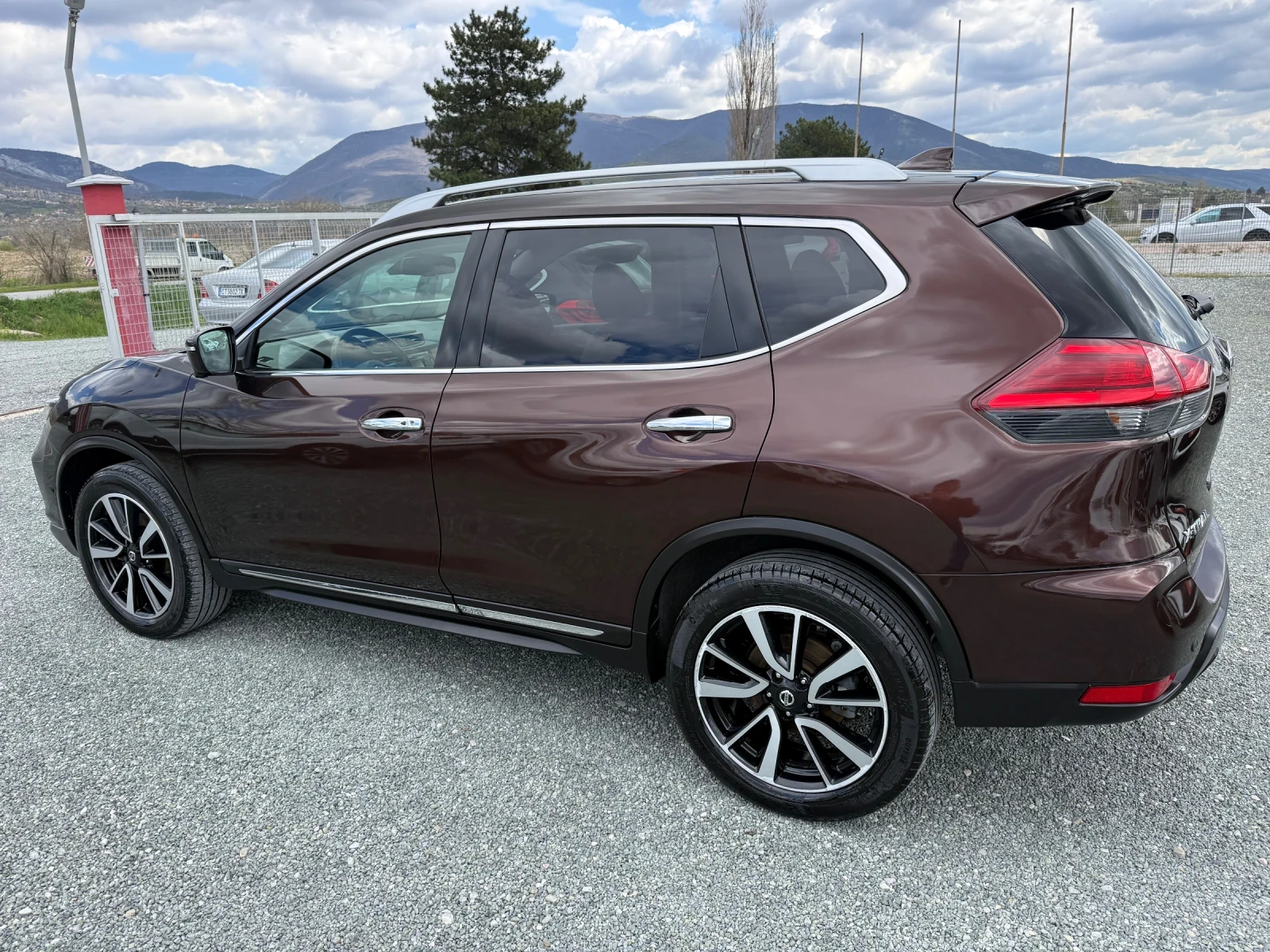 Nissan X-trail (KATO НОВА)^(4x4), снимка 9 - Автомобили и джипове - 54145544