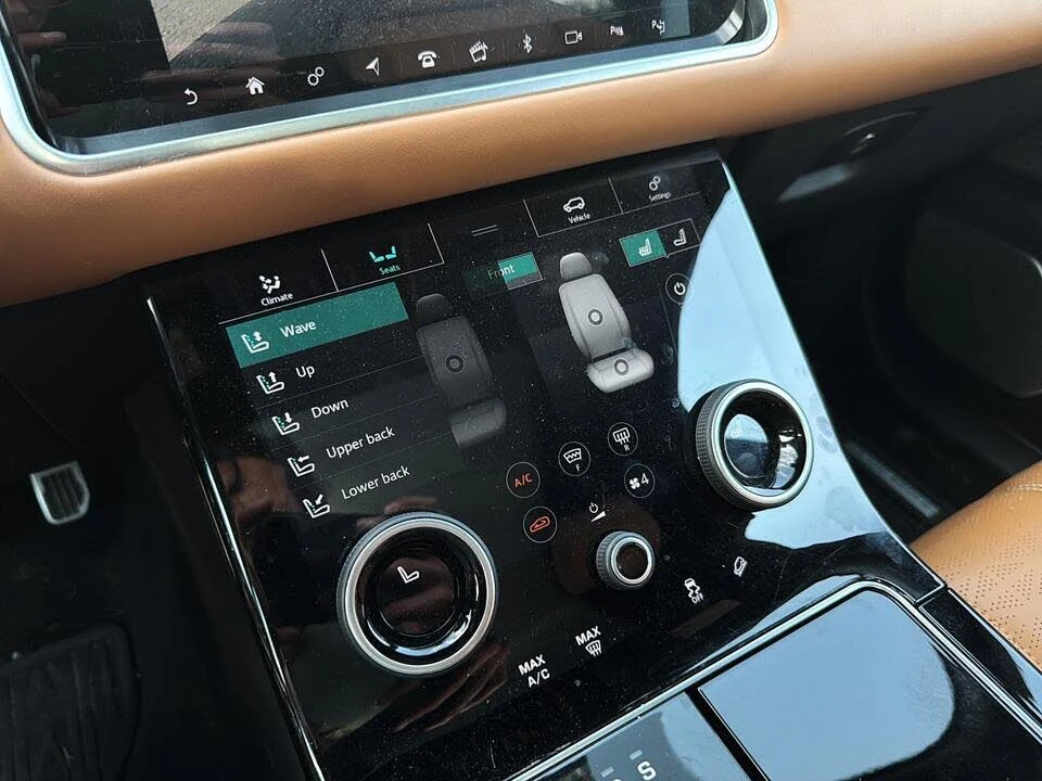 Land Rover Range Rover Velar Масаж * Обдухване * 360 * АвтоКредит * (ЦЕНА ДО БГ, снимка 11 - Автомобили и джипове - 56121881