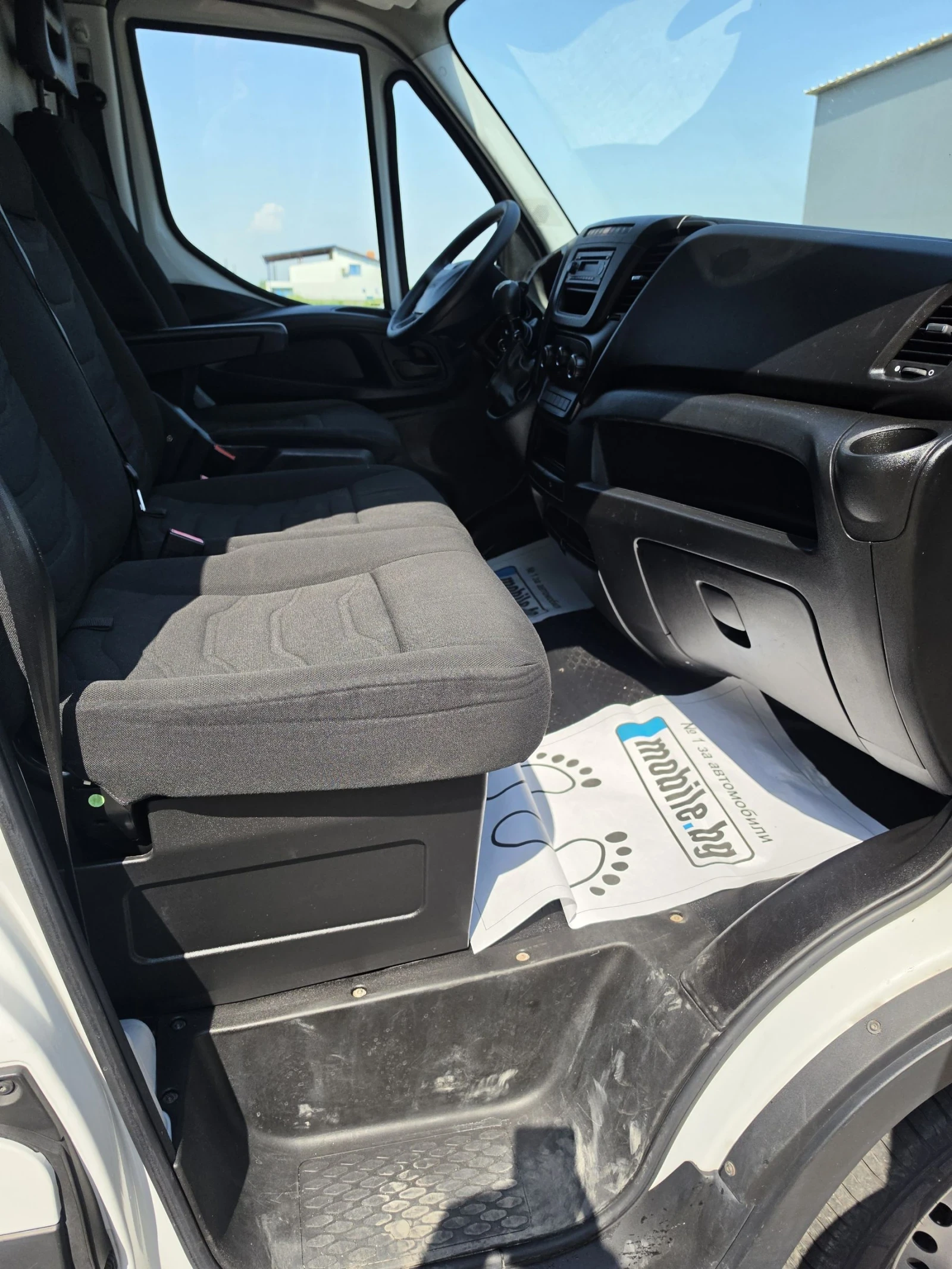 Iveco 35c15 Внос Италия топ състояние, снимка 8 - Бусове и автобуси - 55097723